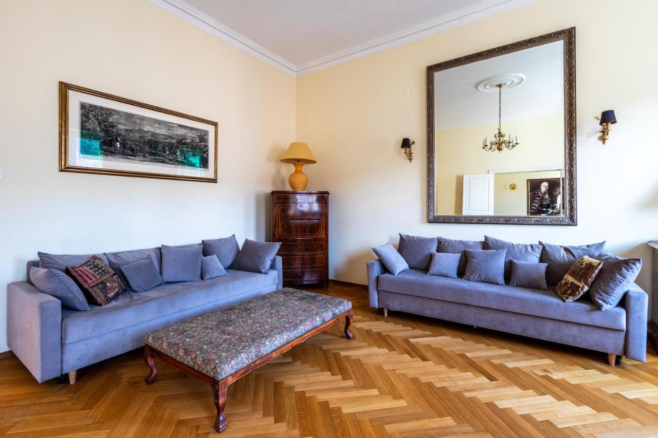 Apartament Luster I Obrazow Warsaw Exterior photo
